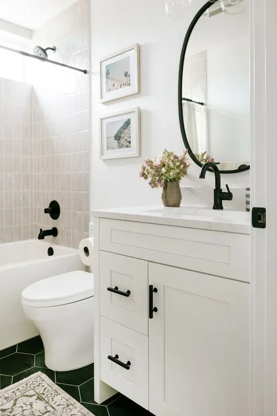 Chic interior accents