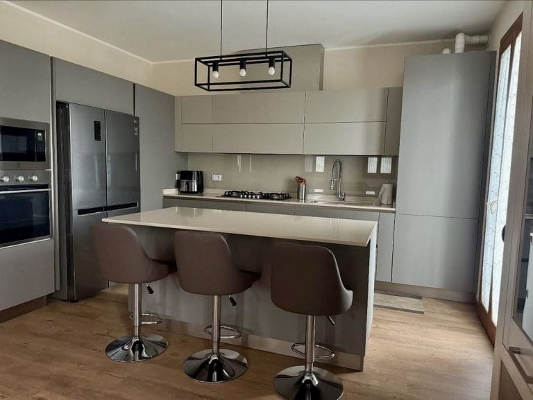 5 Convert Small Kitchen into Modern Kitchen Elegant kitchen island styling