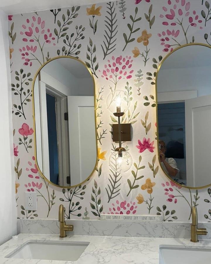 6 Peel and Stick Wallpaper Ideas Styling Space with the Ultimate Aesthetic Edit Floral Peel and Stick Wallpaper