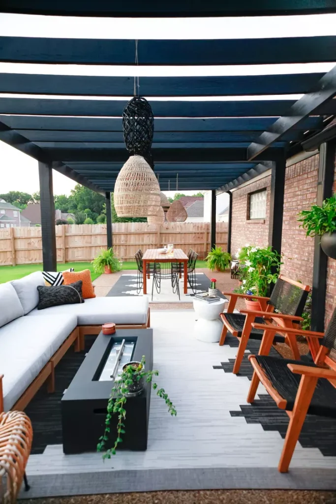 13 Outdoor Patio Decor Ideas to Make Your Space Look Expensive Hanging Pendant Lamps