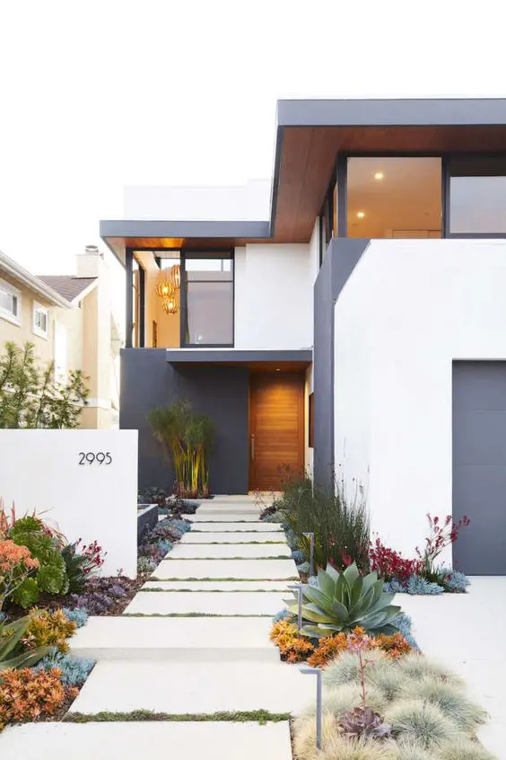 8 Modern Front Yard Landscaping: Simple, Clean-Line Designs to Elevate Your Home Exterior Porch Planters