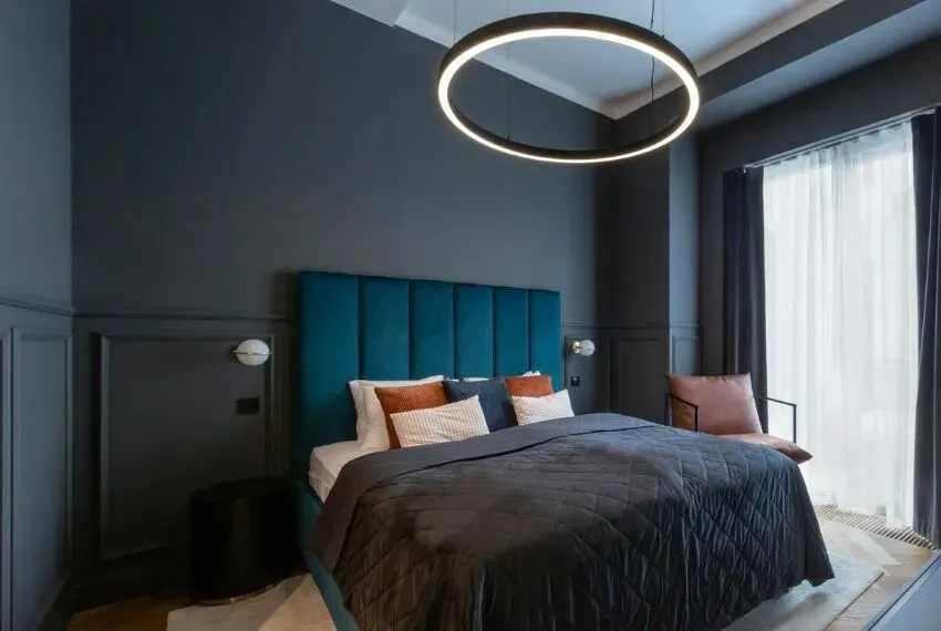 7 Modern Bedroom Paint Ideas To Instantly Elevate Your Space Dark Blue Elegant Room Inspiration