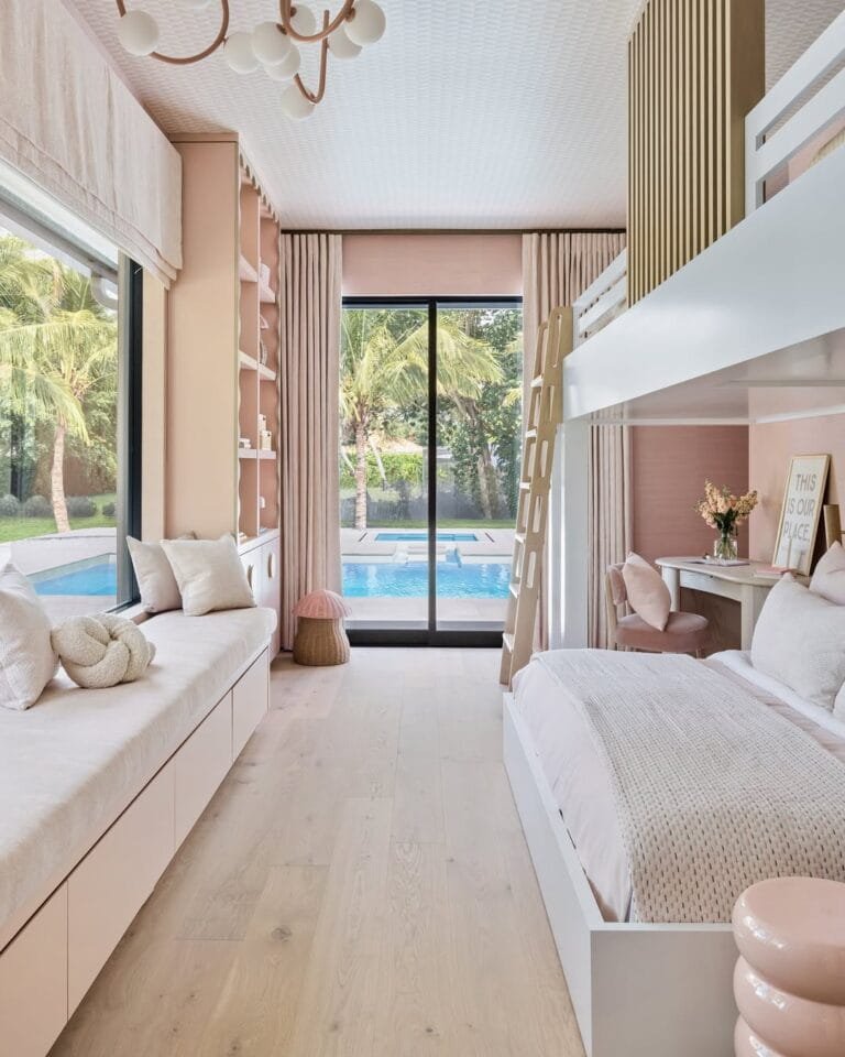 Pastel Poolside Decor Ideas